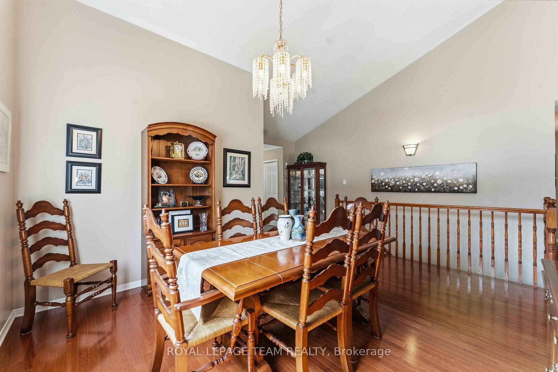 45 Burnstead Crescent photo 7