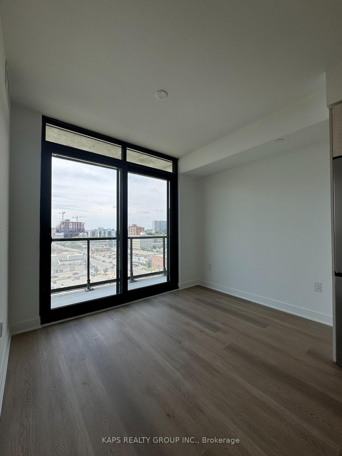 86 DUNDAS Street Unit 1018 photo 14
