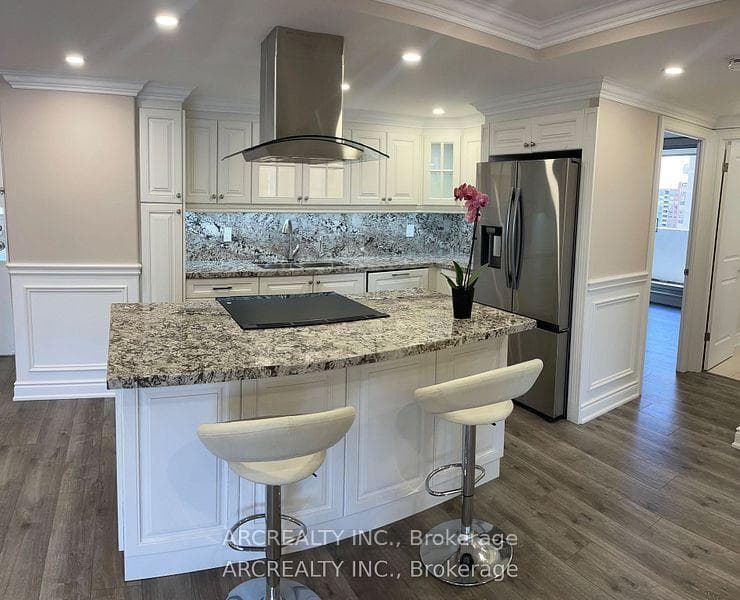 1201 Steeles Avenue Unit 1107 photo 3