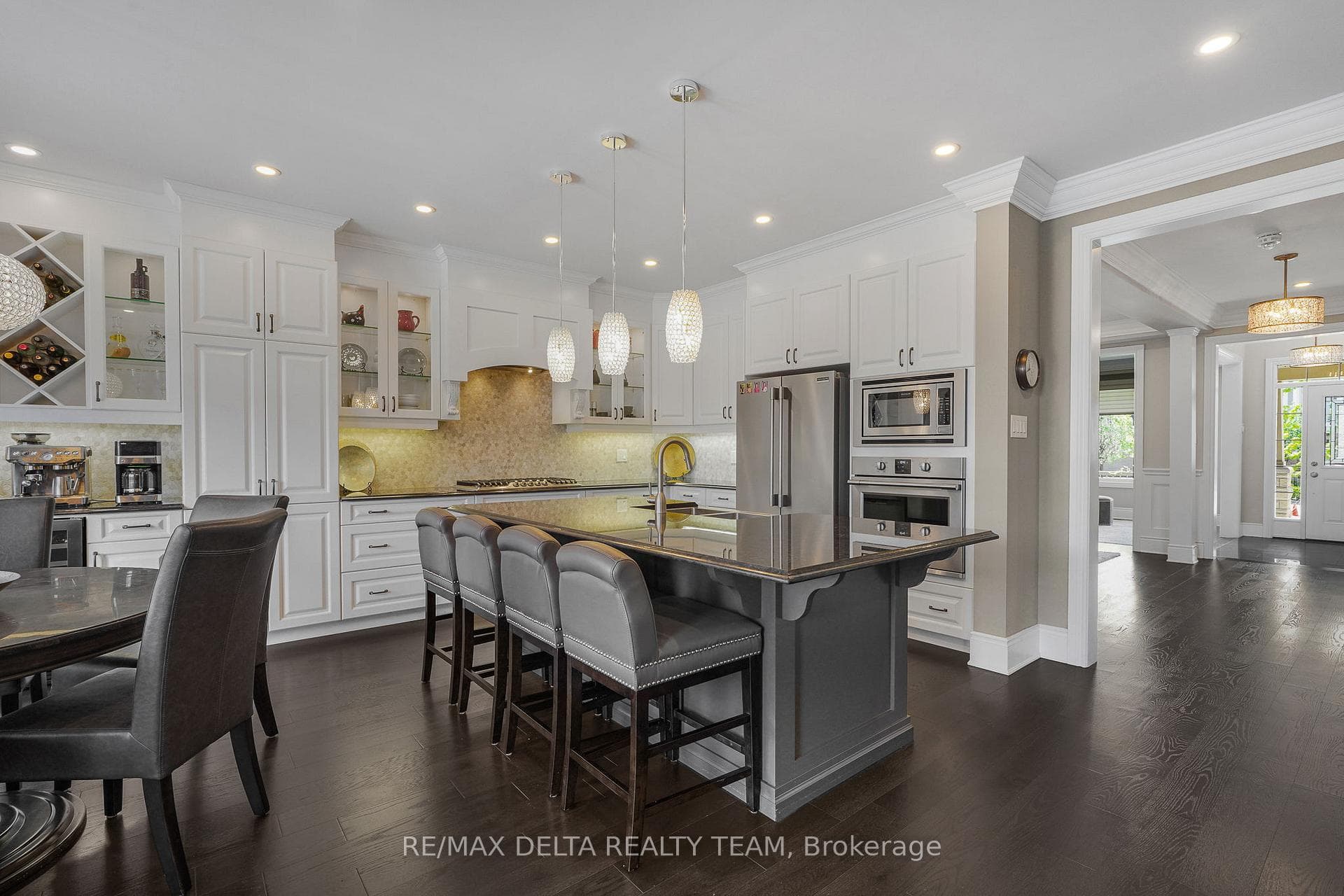 110 Sweetvalley Drive photo 16