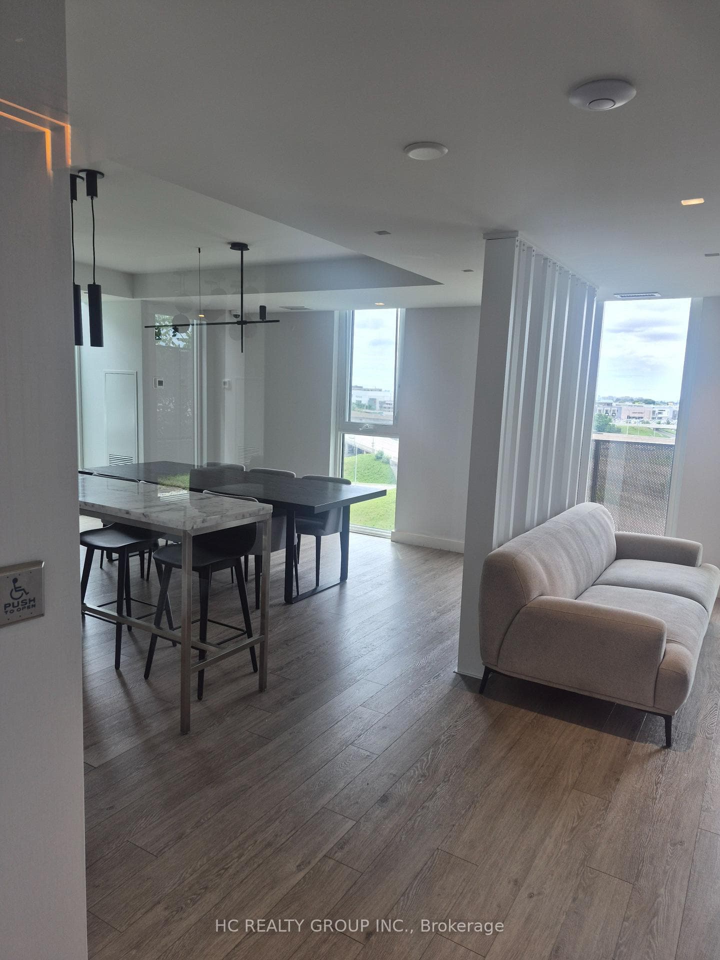 30 Tretti Way Unit 812 photo 13