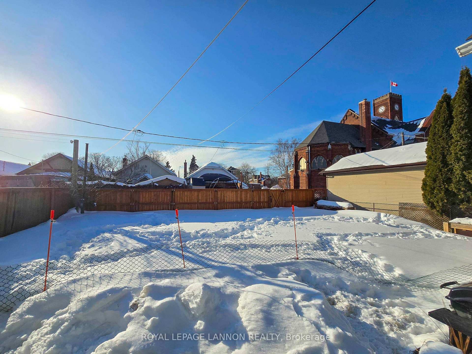 415 Archibald Street photo 46