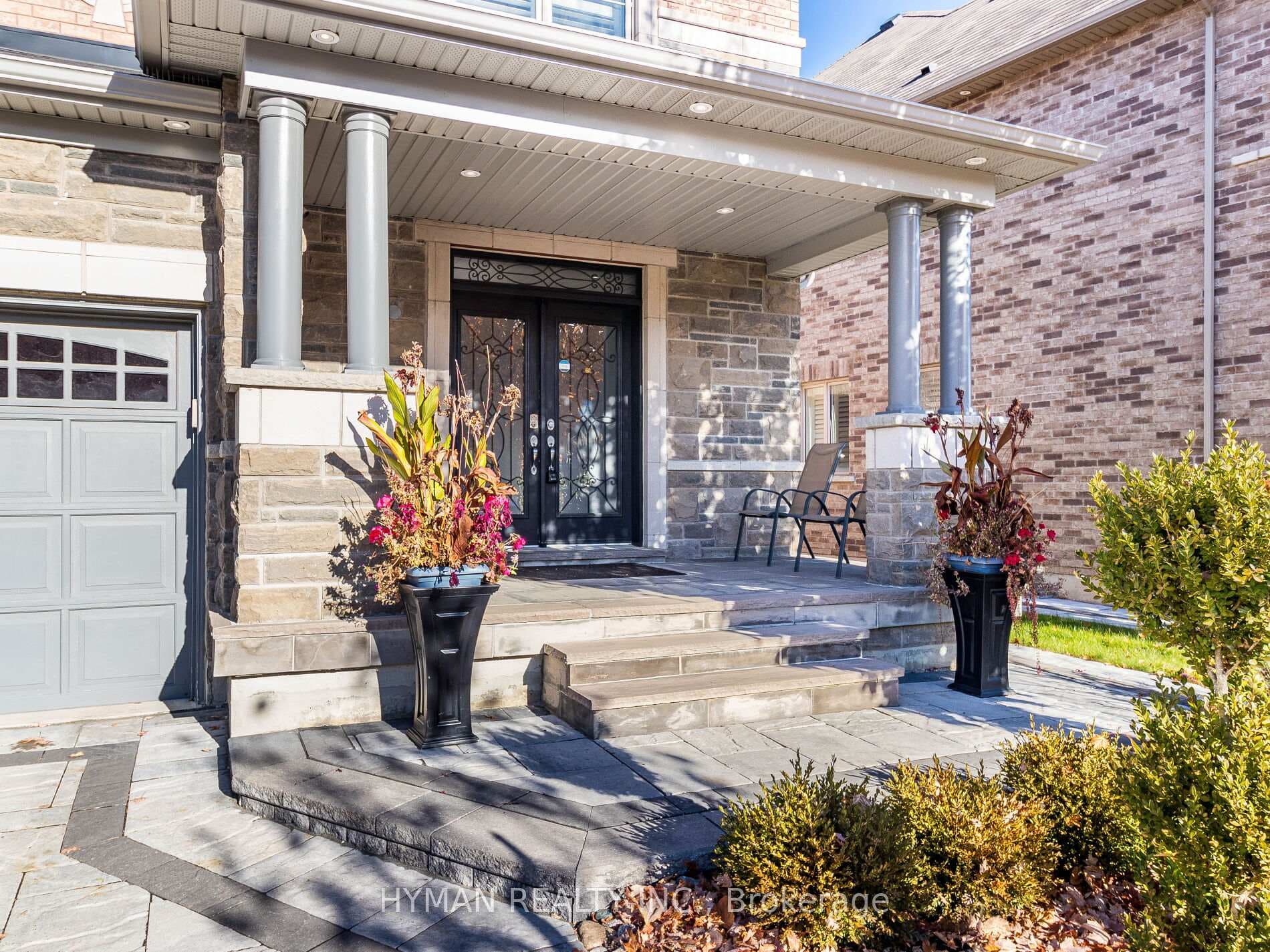 Introducing 546 Dougall Ave, Caledon!
