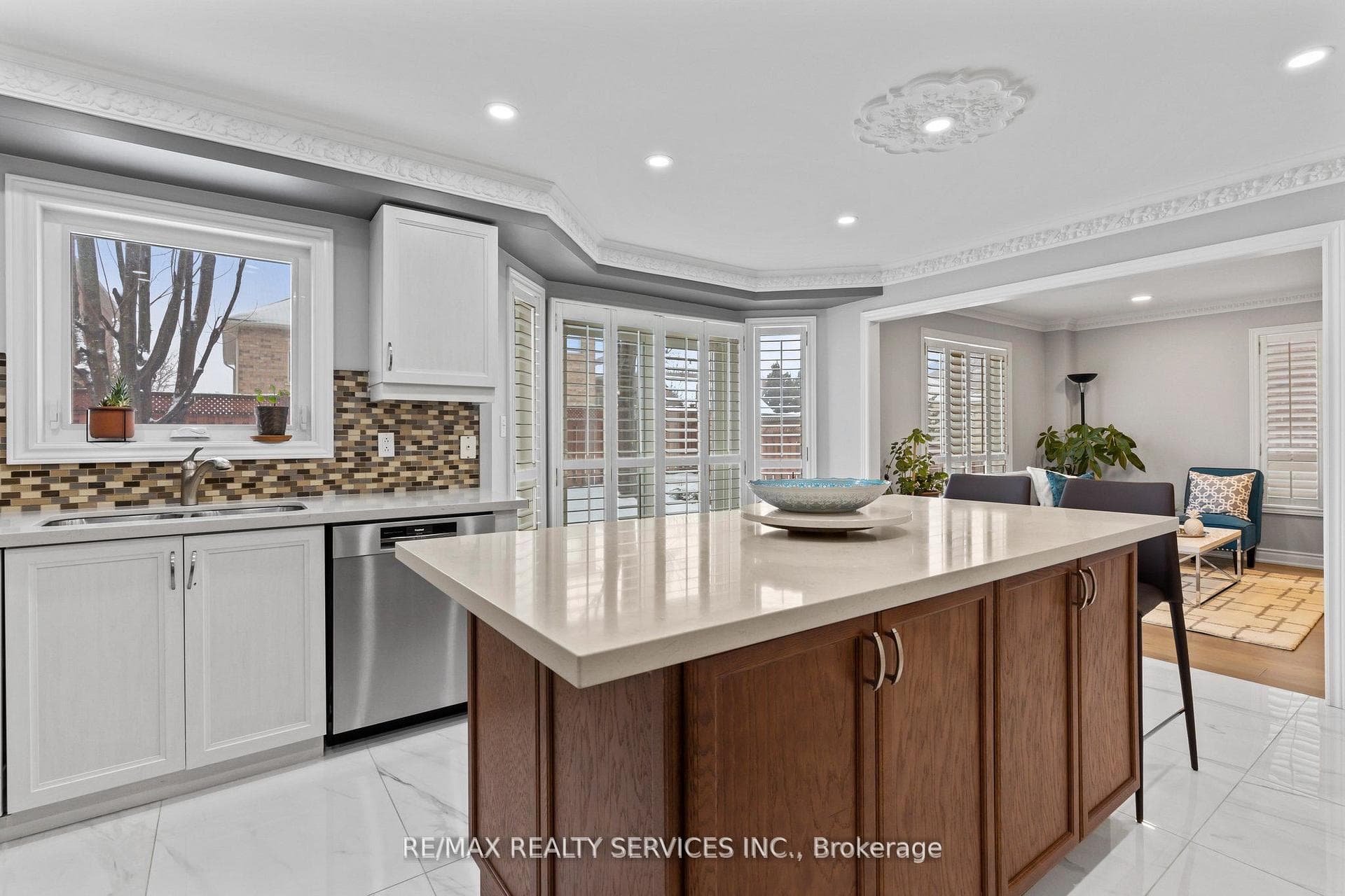 61 Royal Valley Drive photo 13