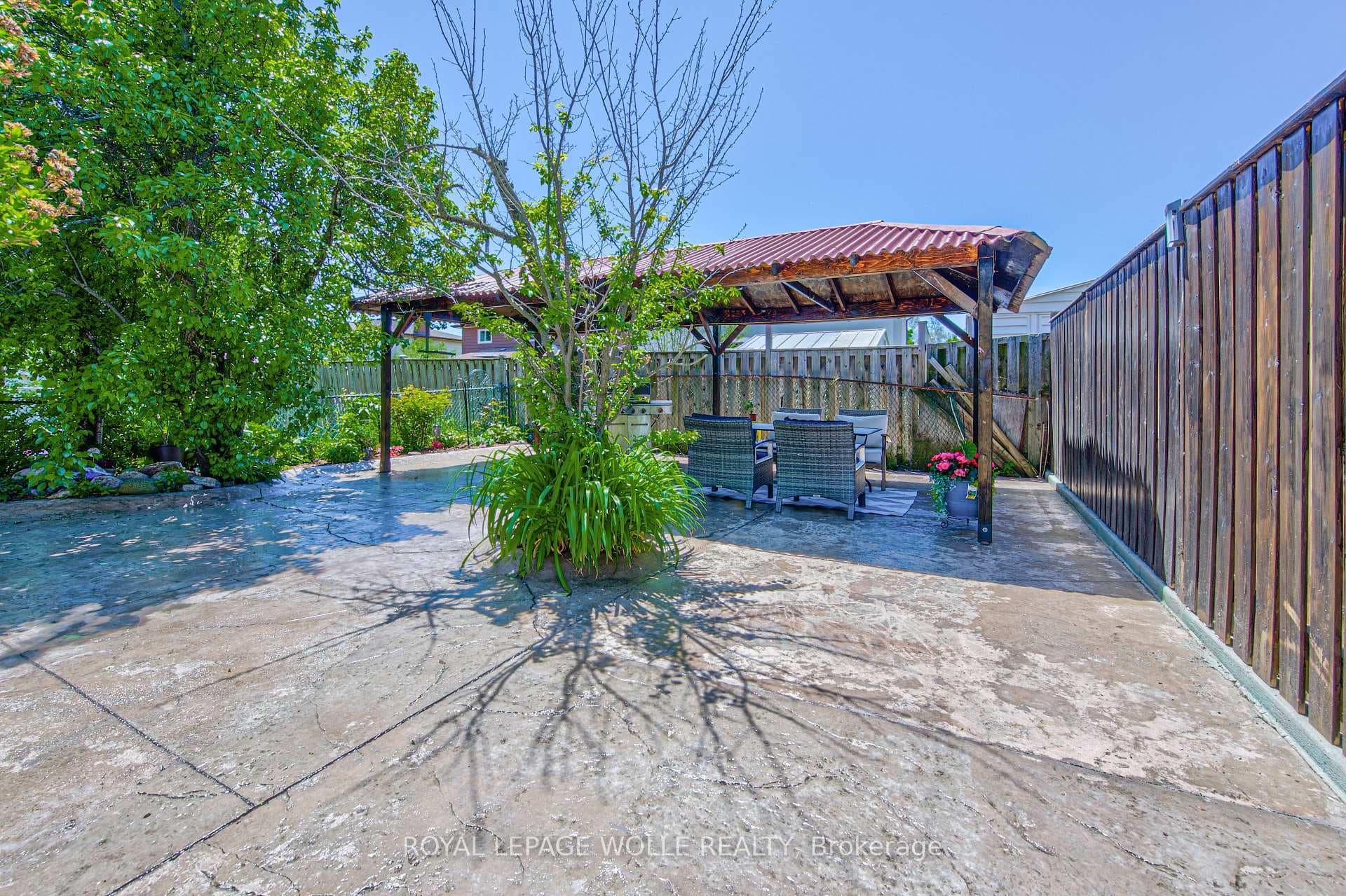 2560 Palisander Avenue photo 32