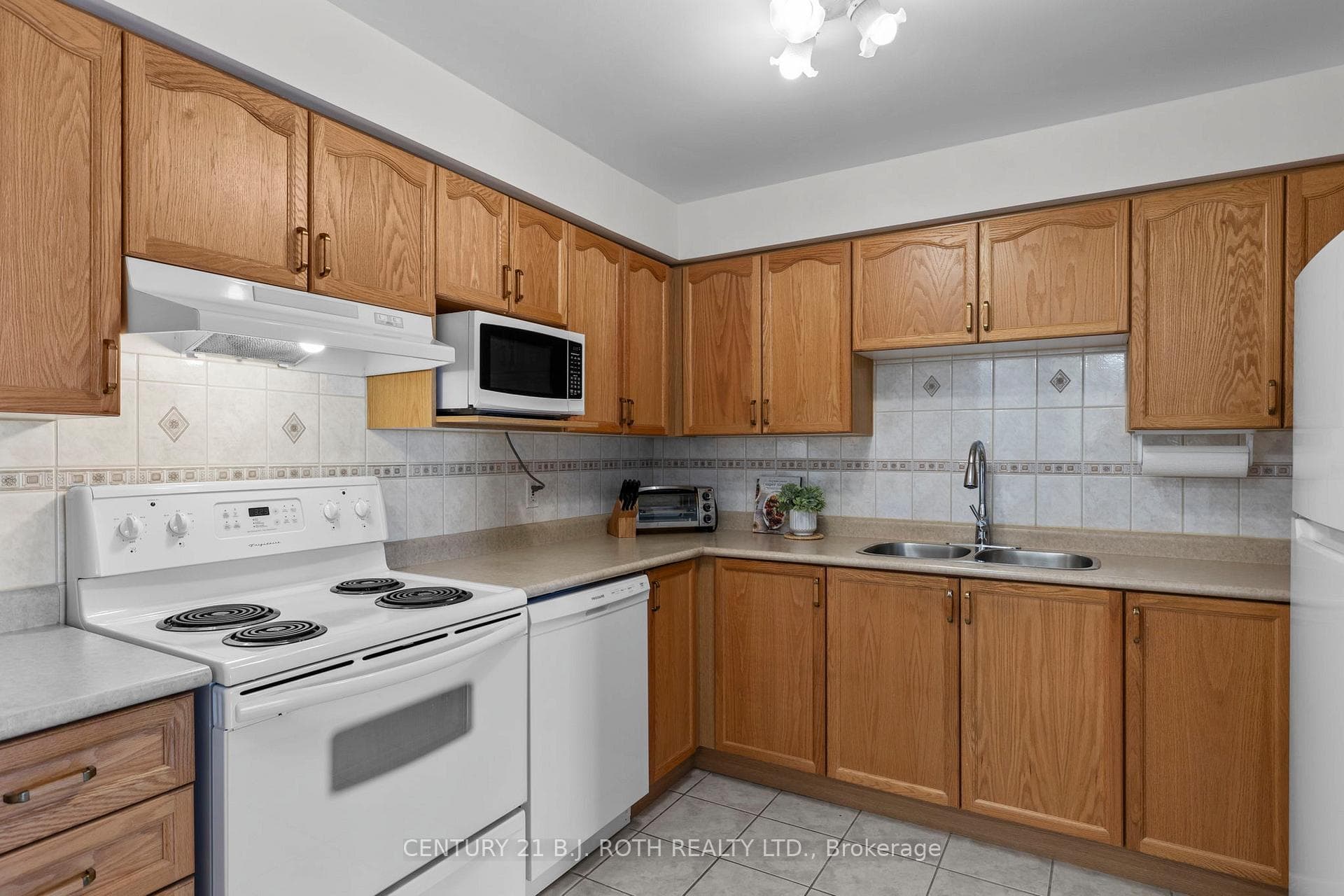 49 Jacobs Terrace Unit 209 photo 6