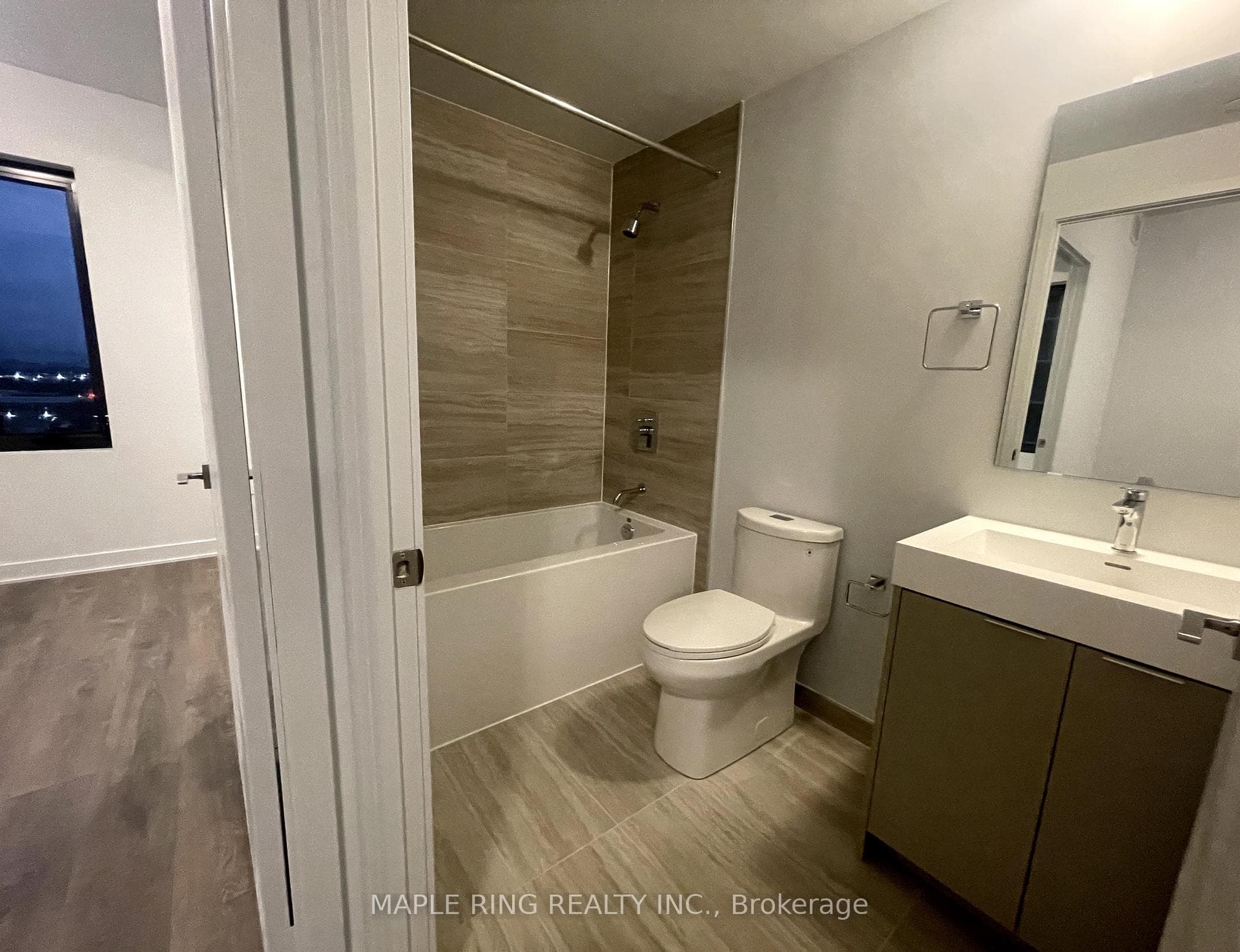 2920 Highway 7 Road Unit 1307 photo 5