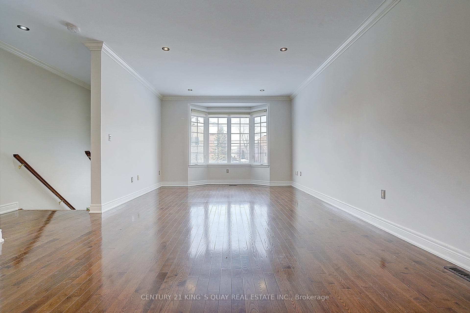 97 Evans Avenue photo 4