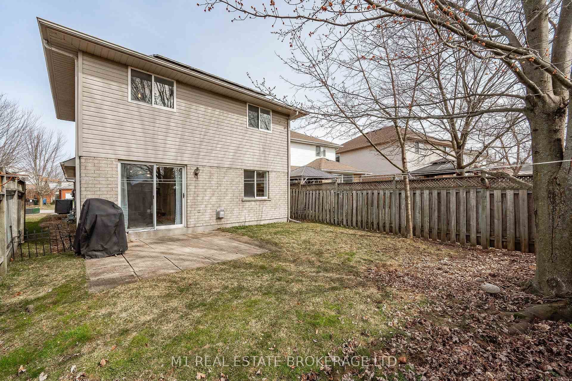 16 Esker Road photo 25