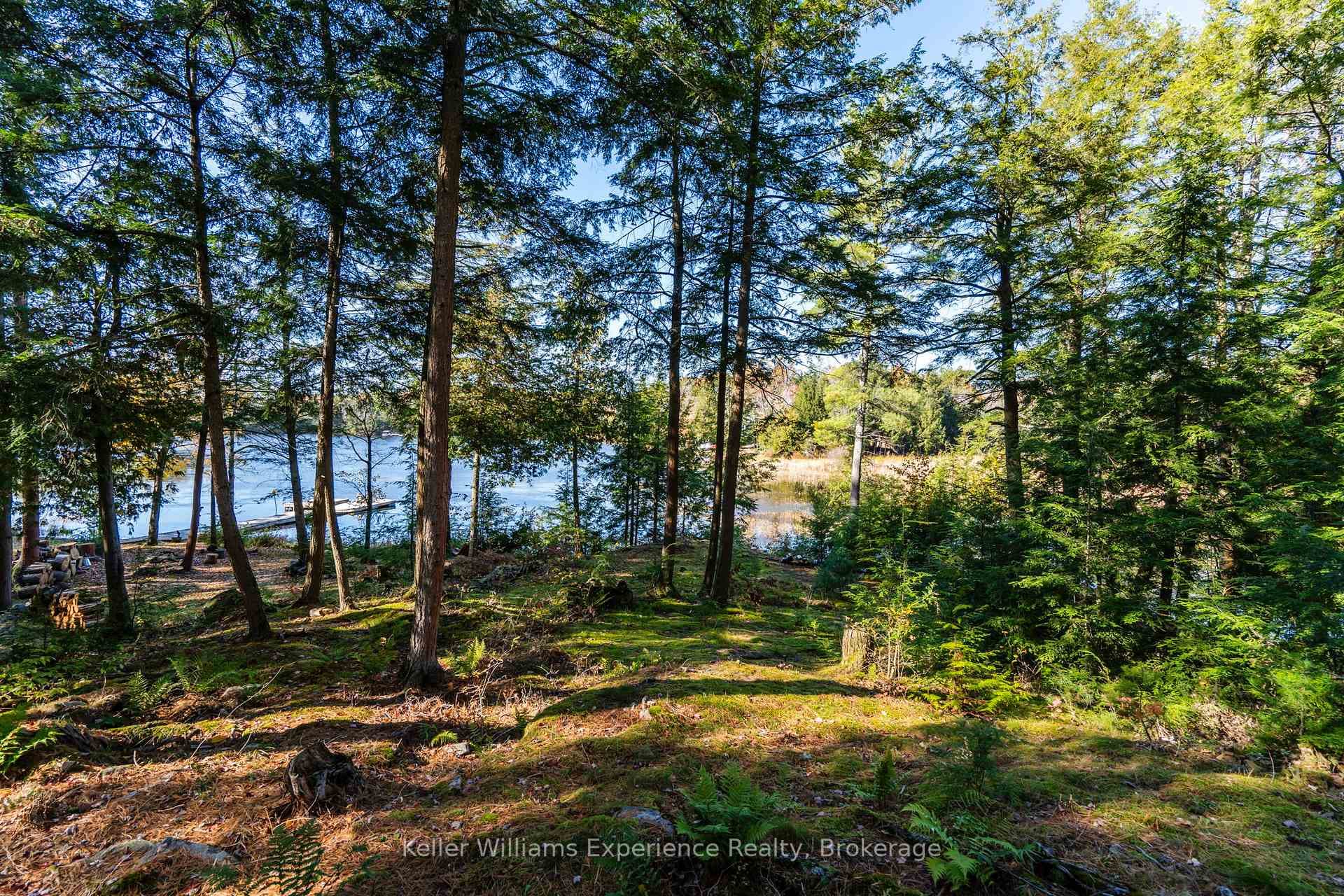 19 Huron Trail photo 40
