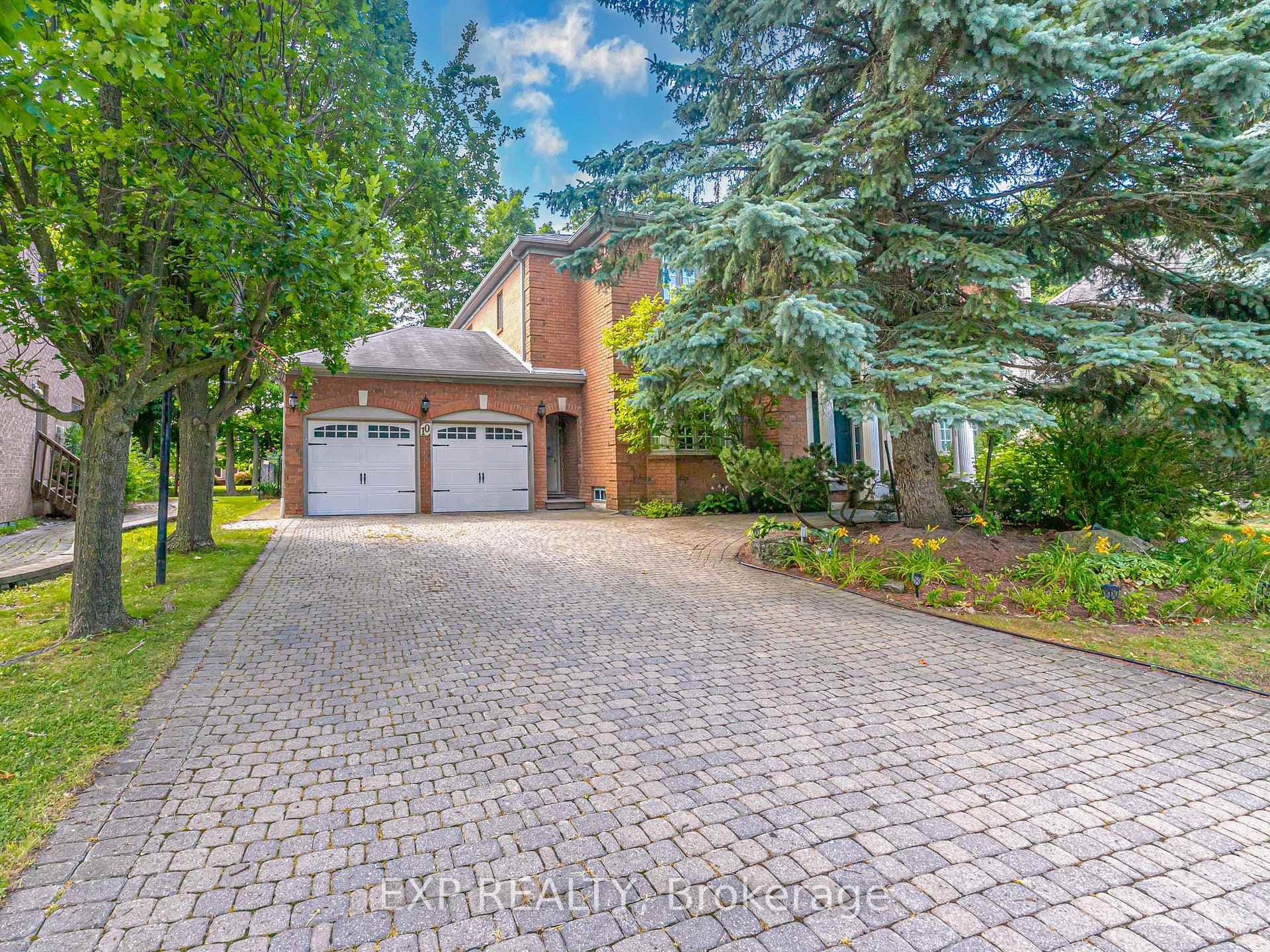 10 Edmund Crescent photo 5