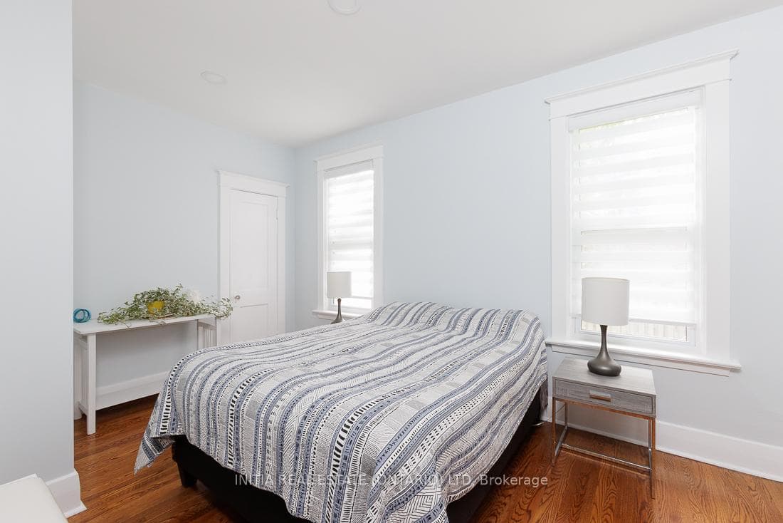 14 Carlton Avenue photo 19