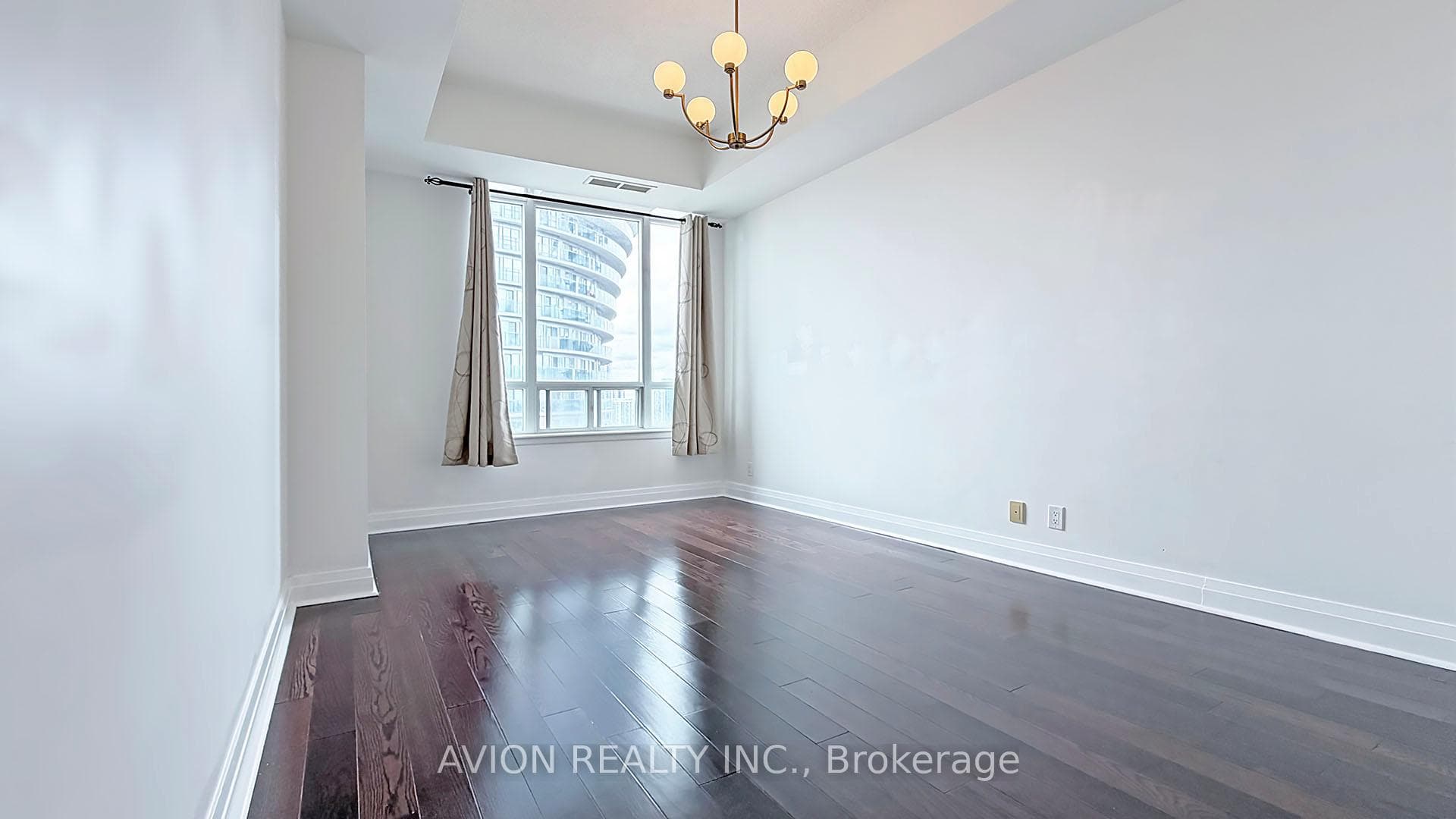 70 Absolute Avenue Unit 2905 photo 11