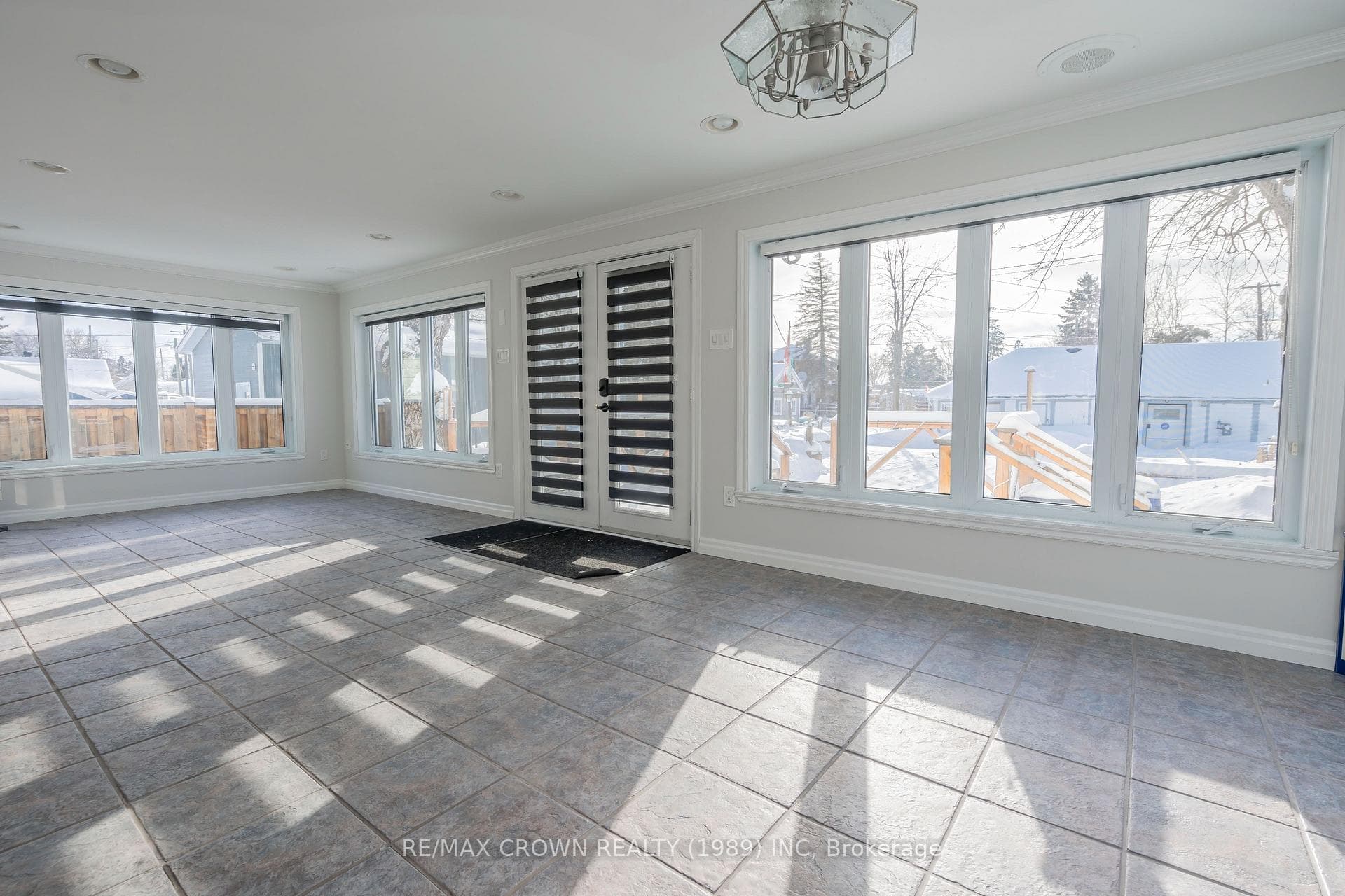 63 Bowman Avenue photo 11