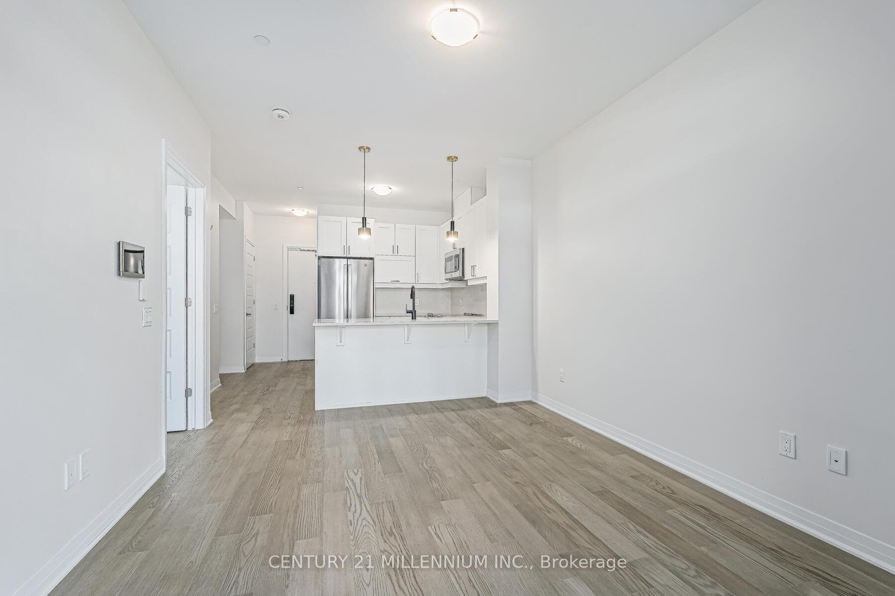 460 Gordon Krantz Avenue Unit 105 photo 15