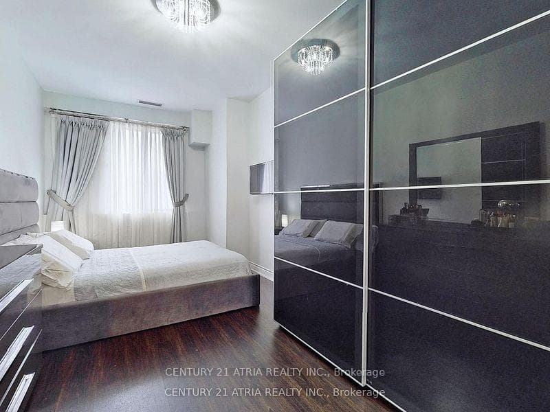 10 Gateway Boulevard Unit 206 photo 12