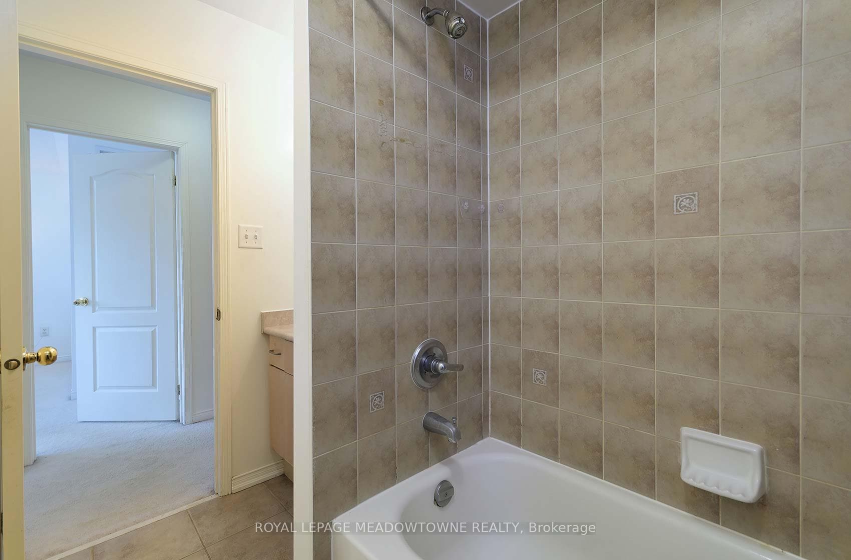 28 Norland Circle photo 34