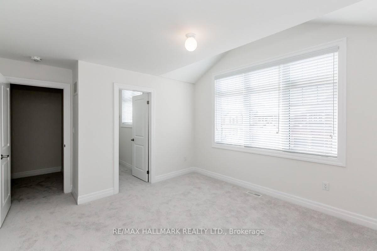 1689 Emberton Way photo 15