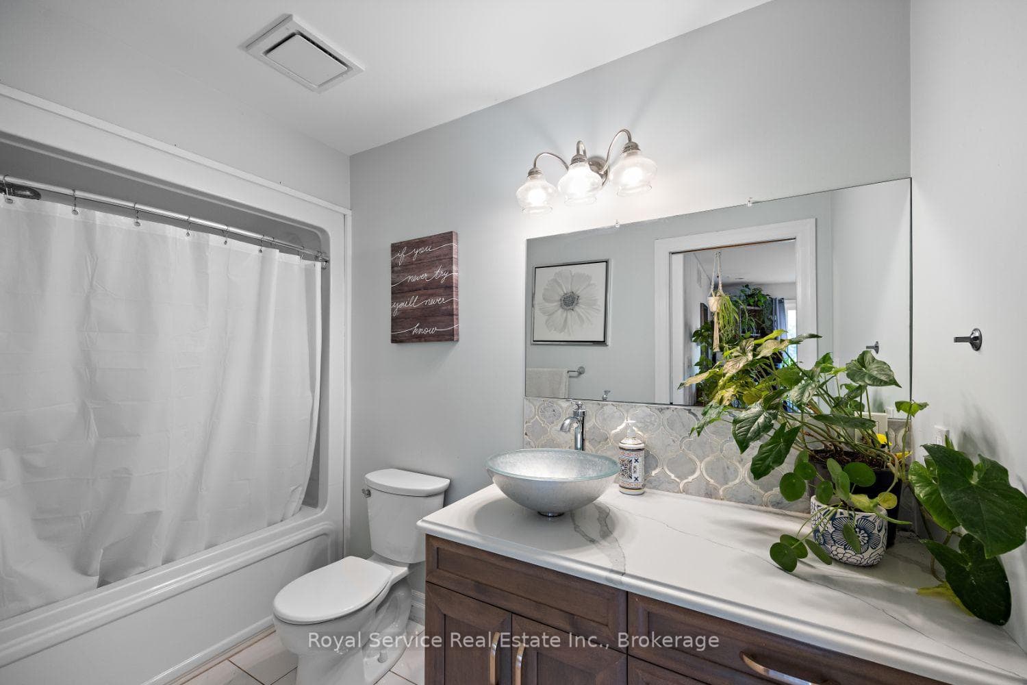 Bedroom 2 Ensuite