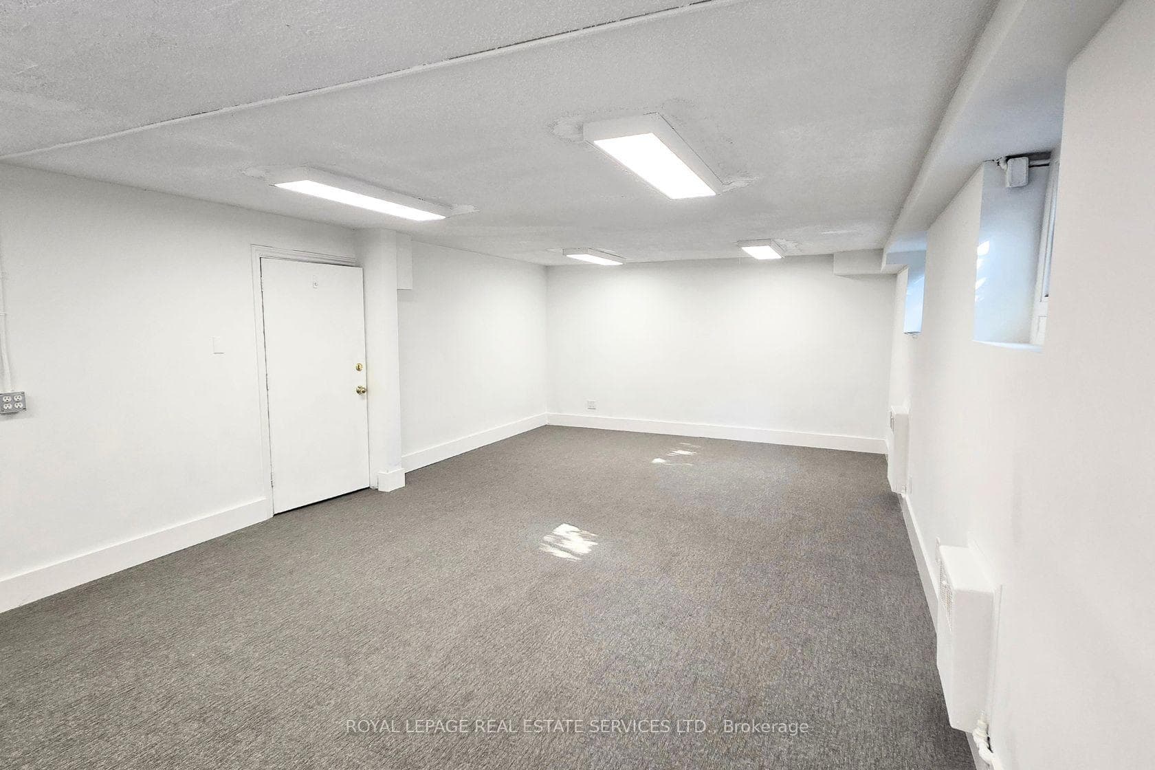 2842 Bloor Street Unit L1 photo 3