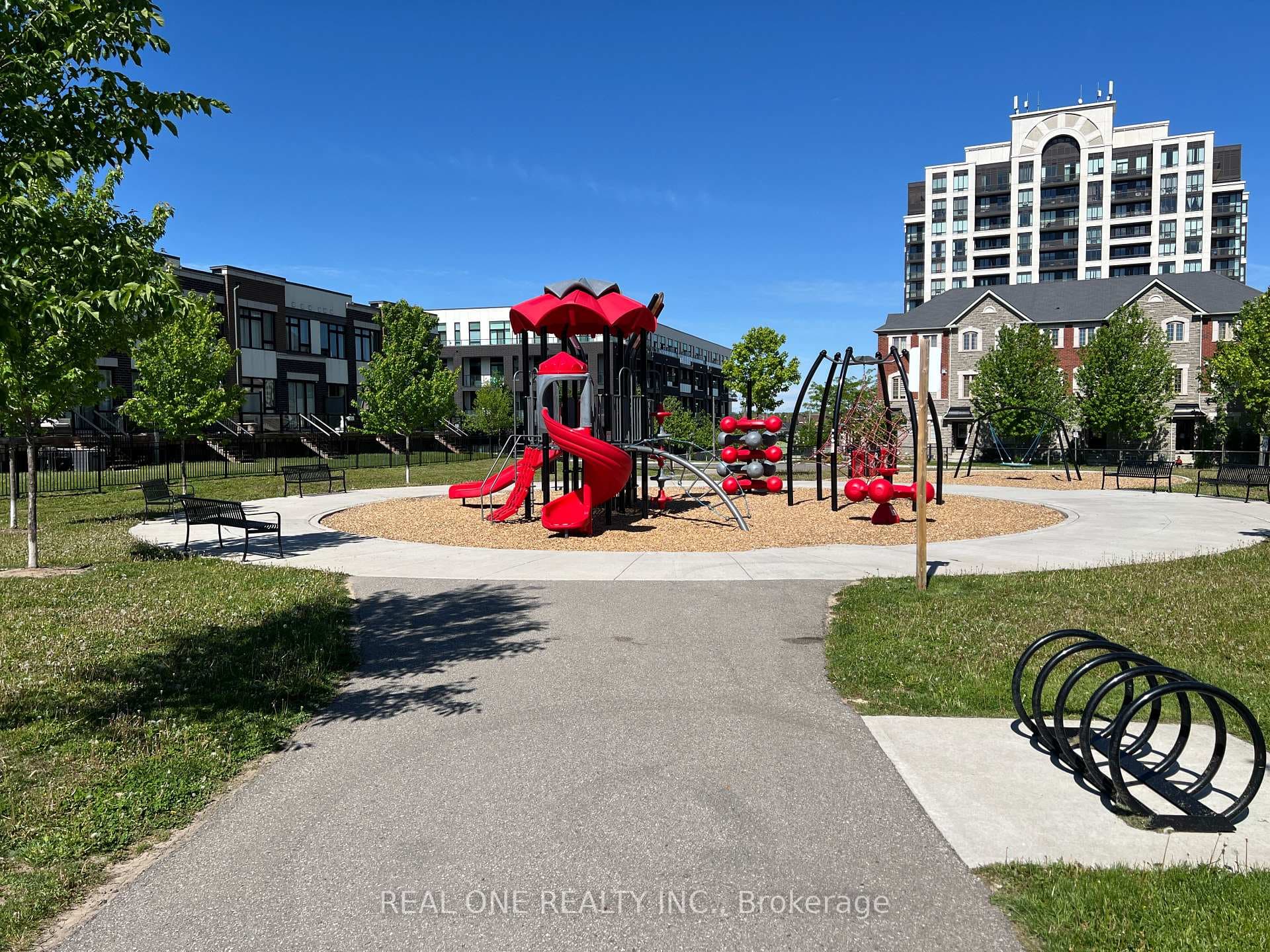 53 Hammersly Boulevard photo 15