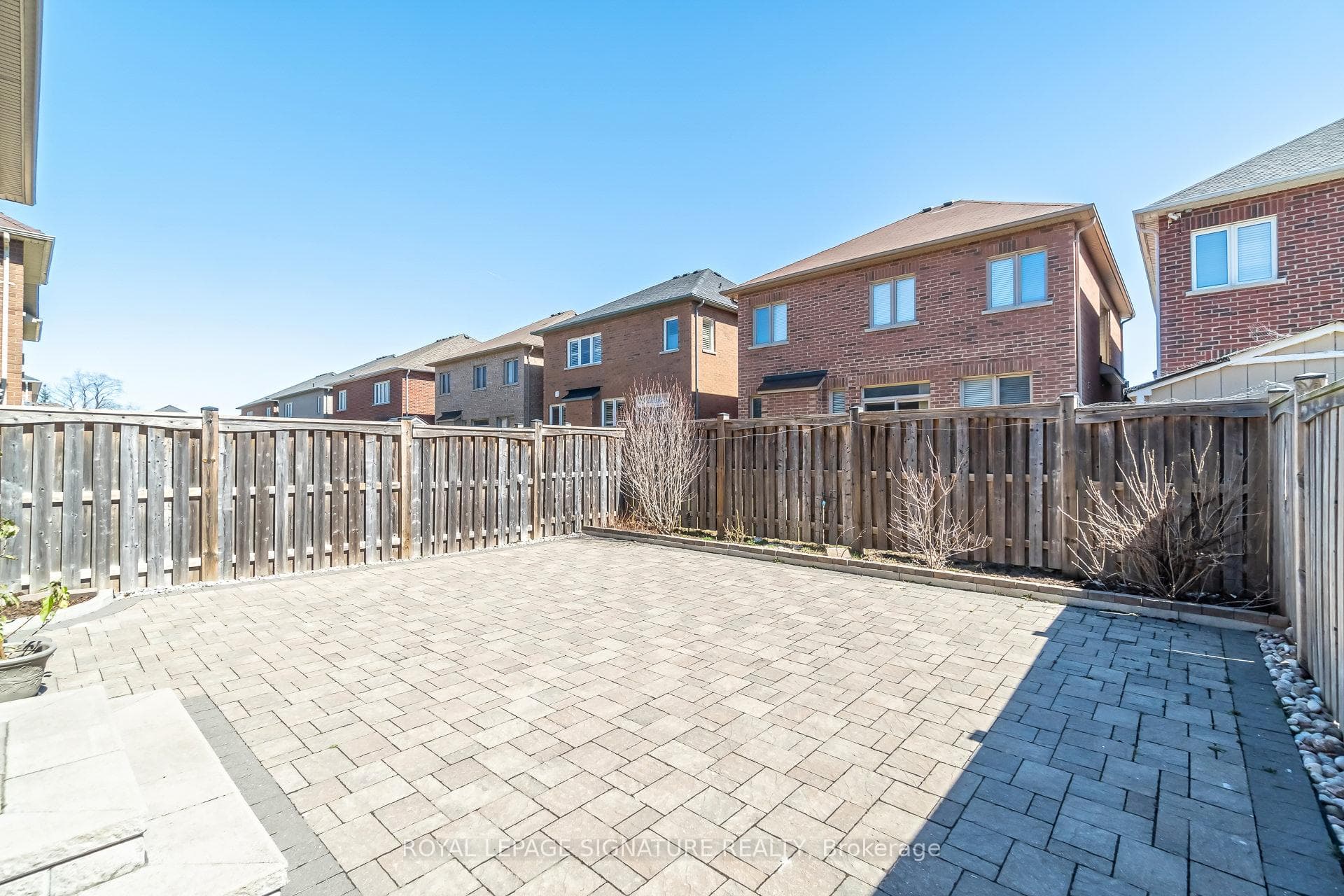 142 Maria Road photo 32