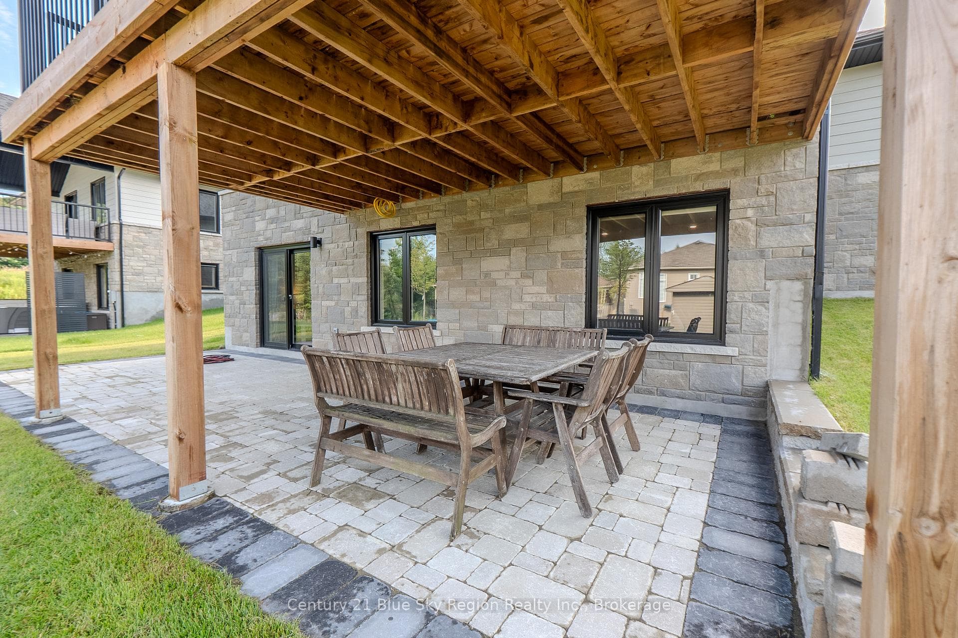 37 Silver Maple Lane photo 34