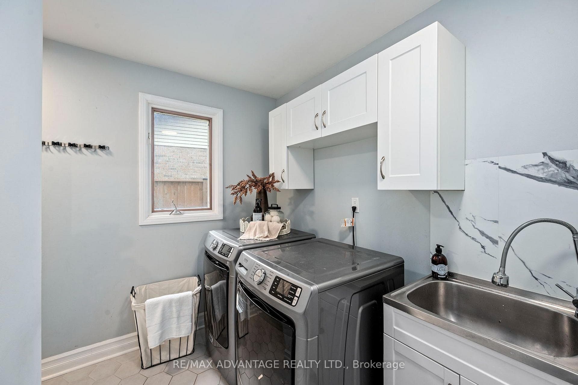 12 Spencer Crescent photo 16