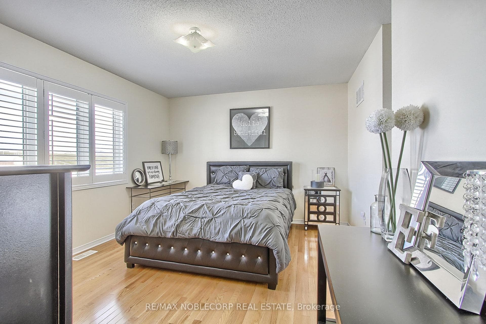 53 Westcliffe Crescent photo 26