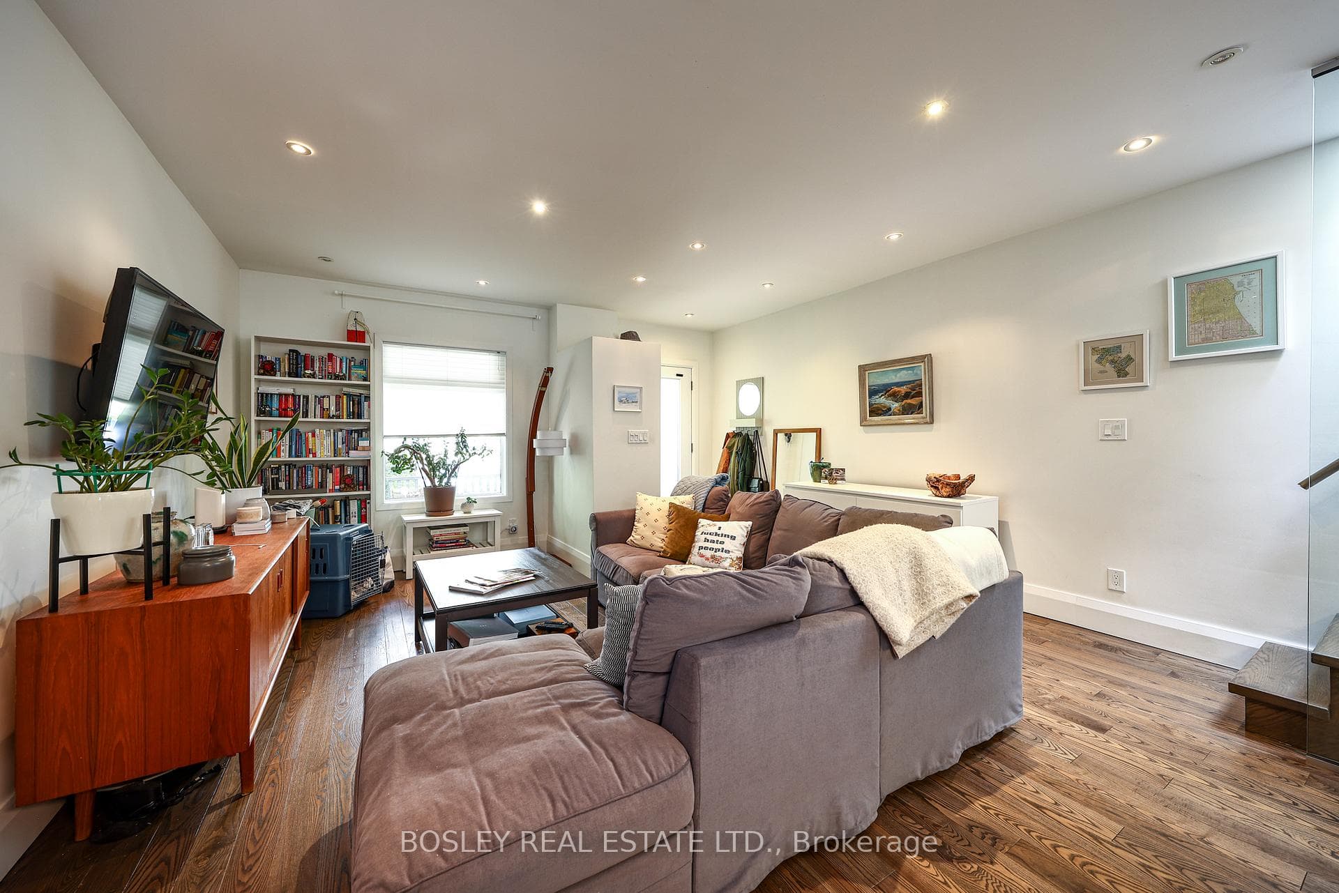 75 Boston Avenue photo 5