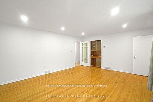1595 Borden Street photo 8