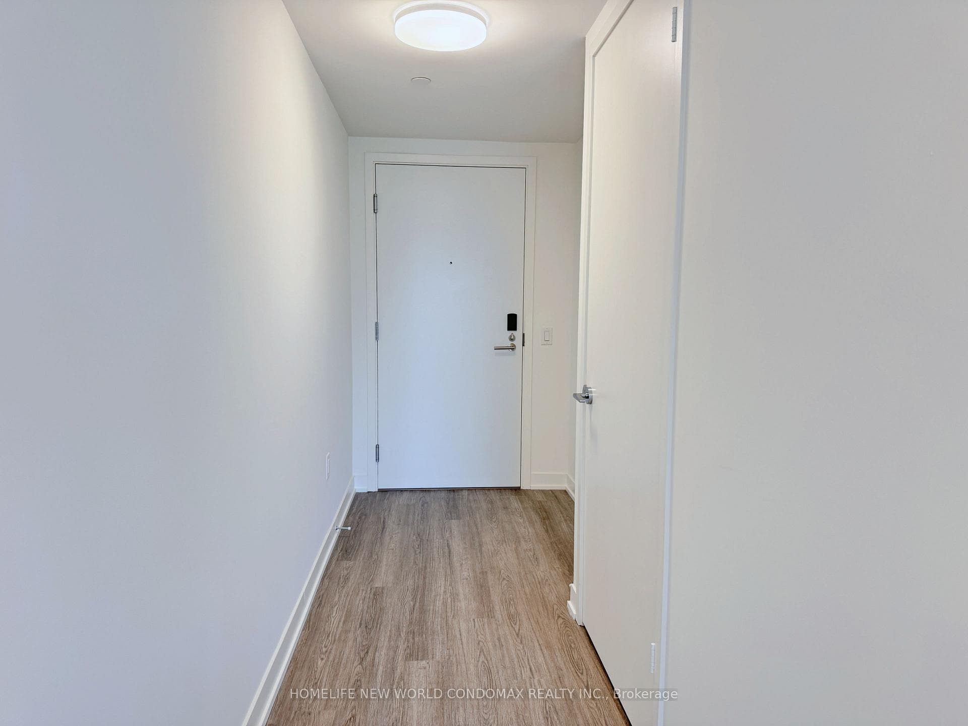 15 David Salomon Drive Unit 611 photo 3