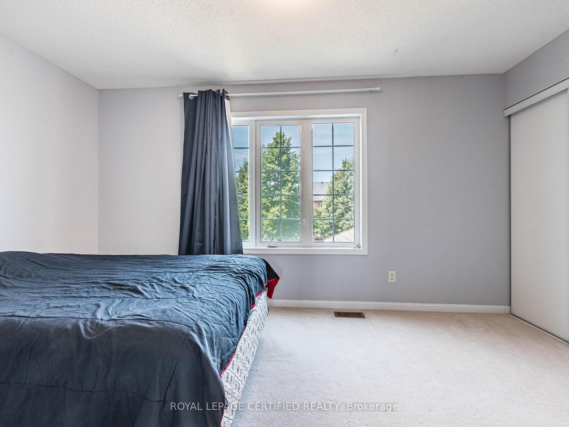 66 Cadillac Crescent photo 20