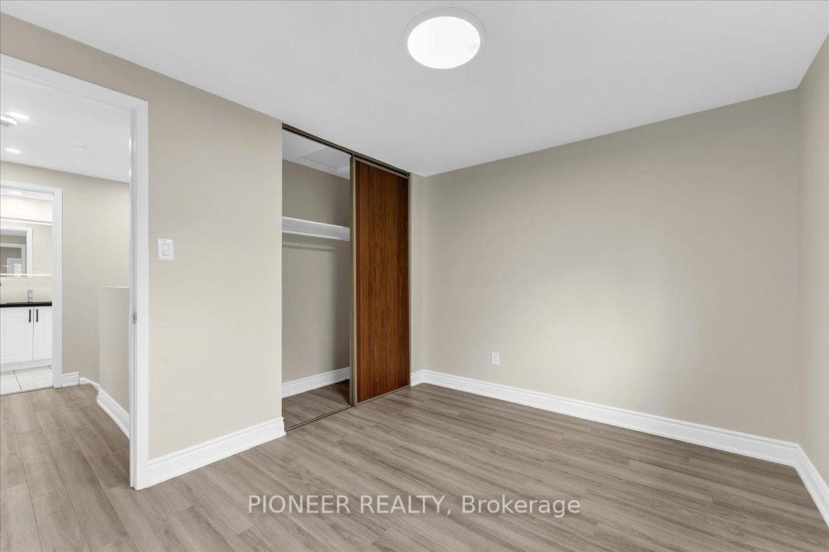 22 Wolverton Crescent photo 23