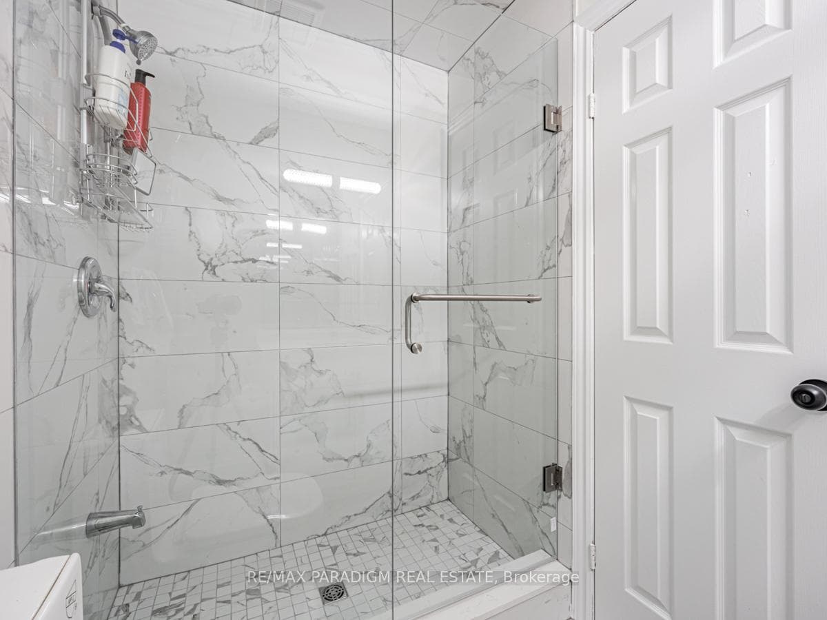 612 Flavelle Court photo 28
