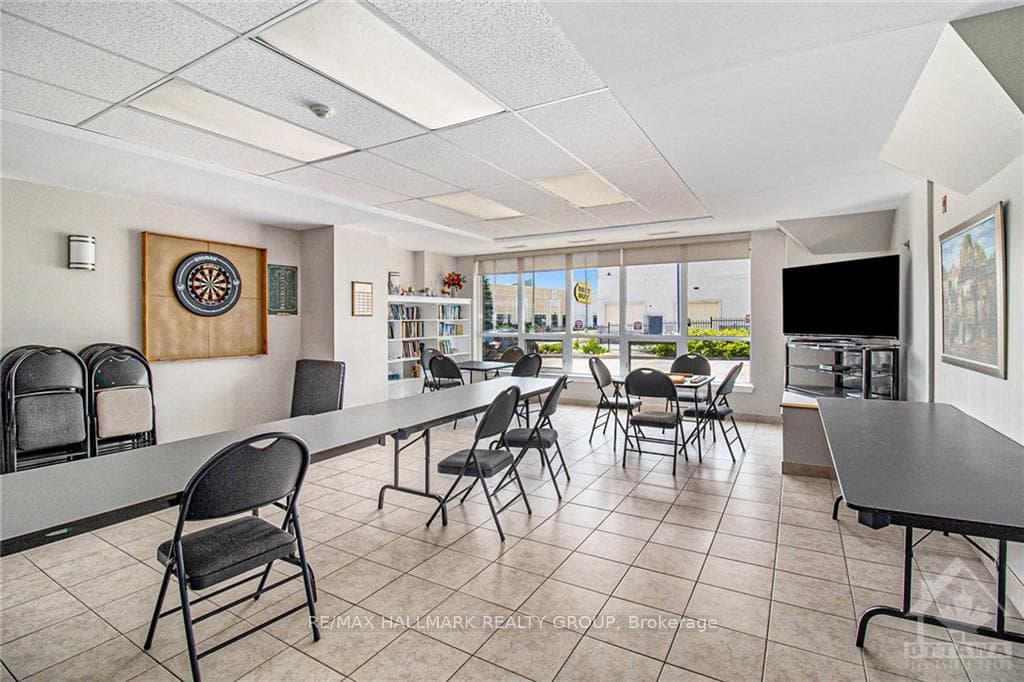 120 GRANT CARMAN Drive Unit 706 photo 14