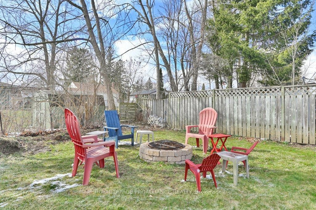 48 Pinnacle Street photo 33
