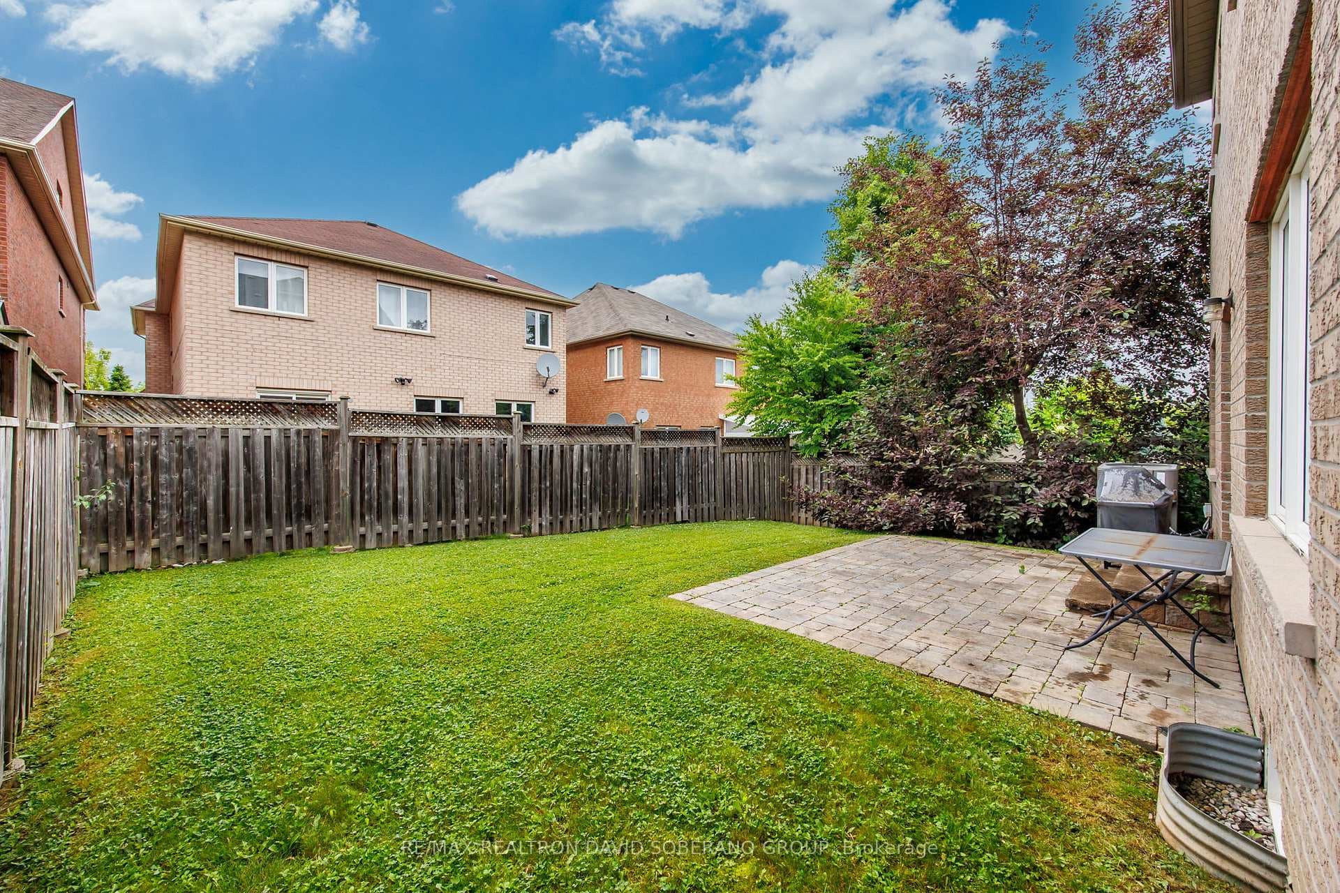 26 Chopin Boulevard photo 41