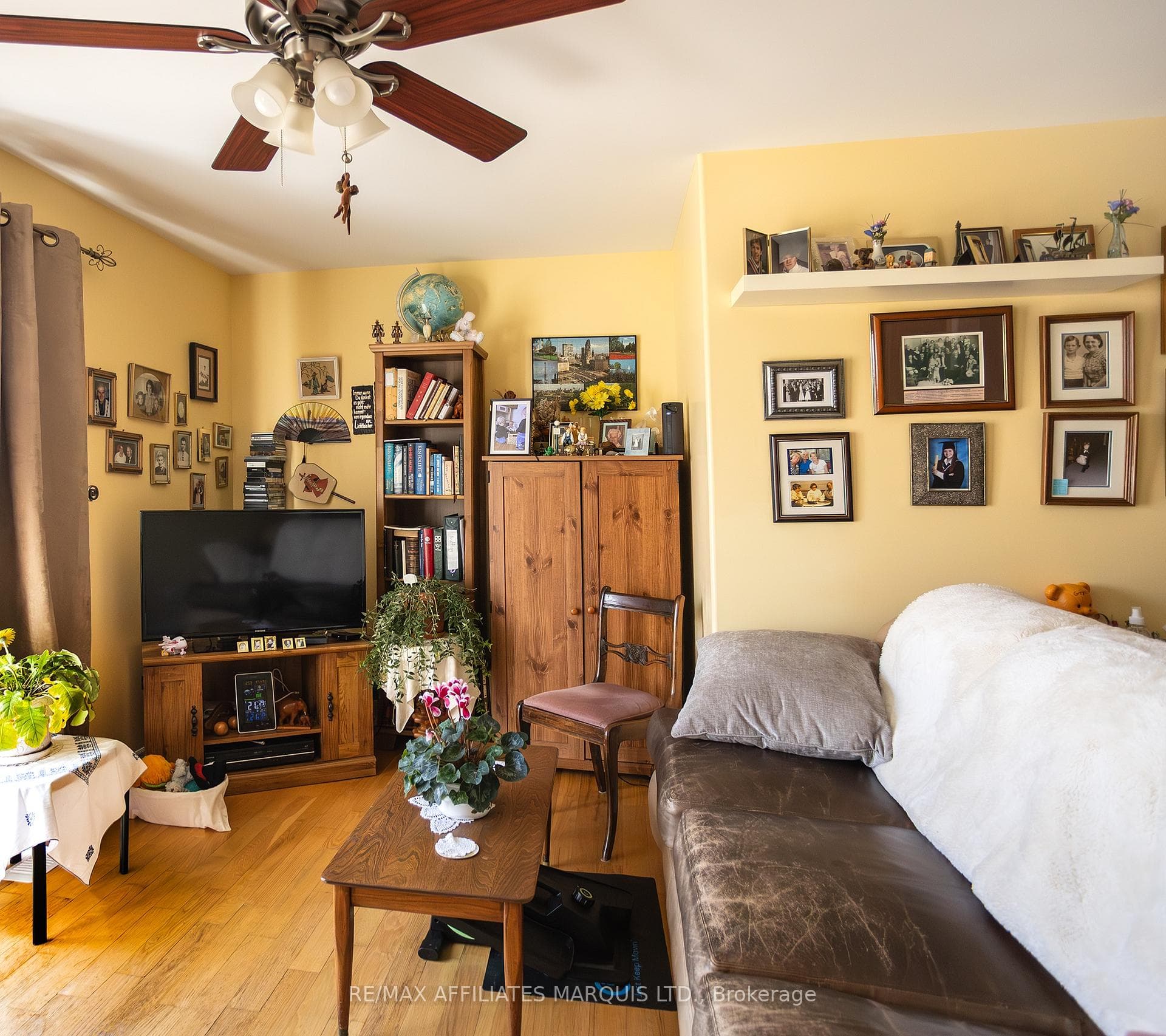 12118 Lakeshore Drive photo 21
