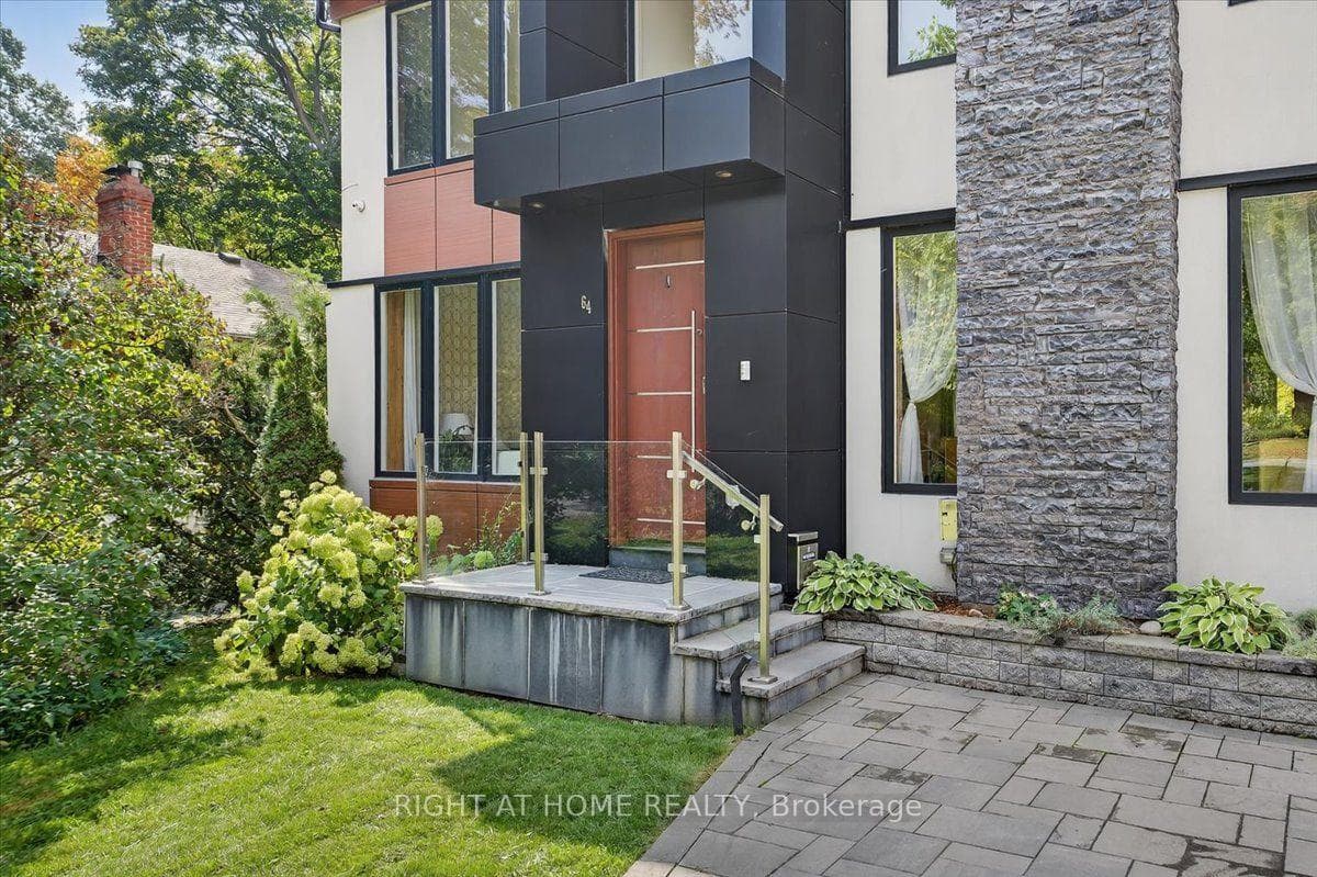 64 Larwood Boulevard photo 2