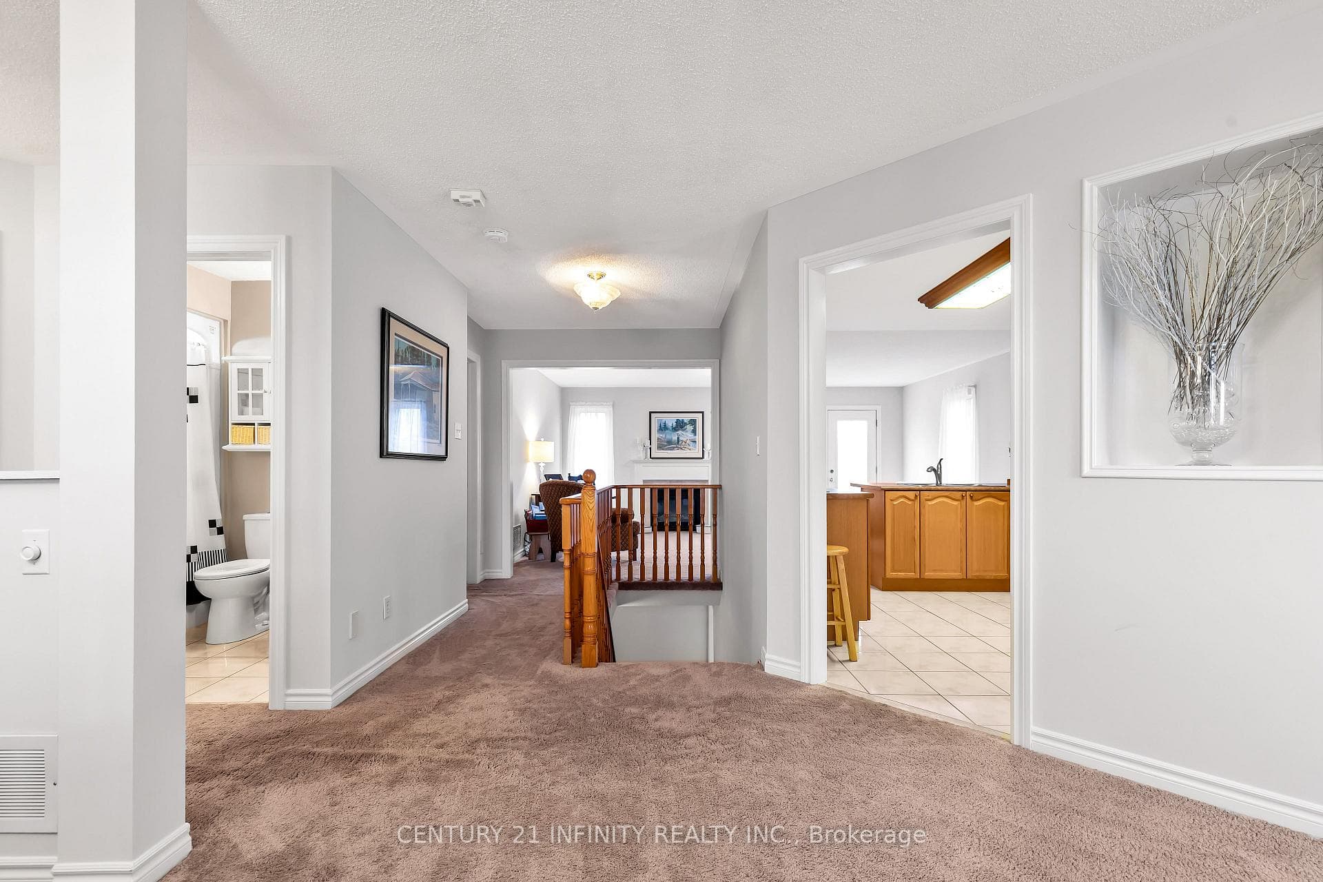 118 Sprucewood Crescent photo 8