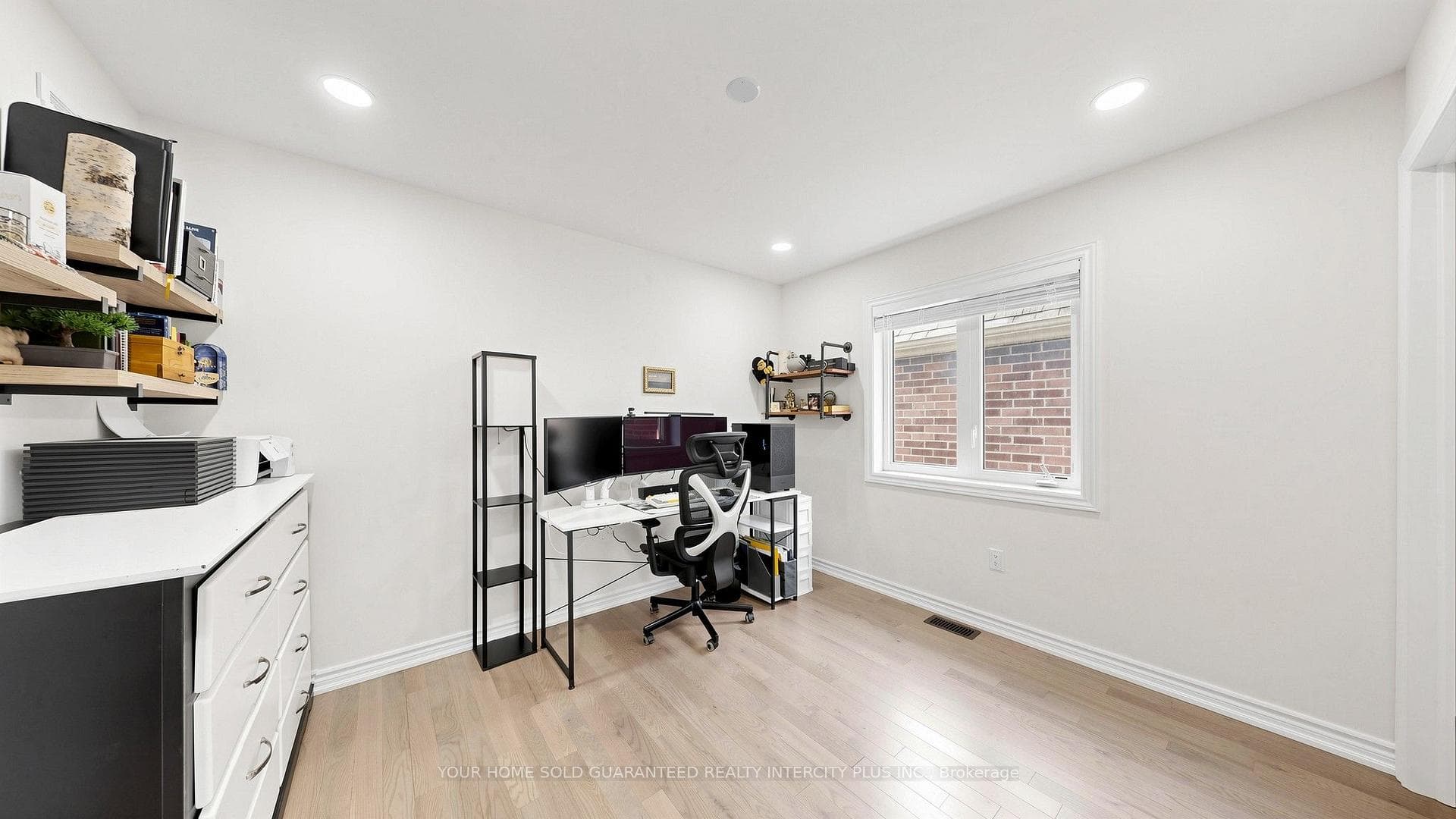 2nd Bedroom