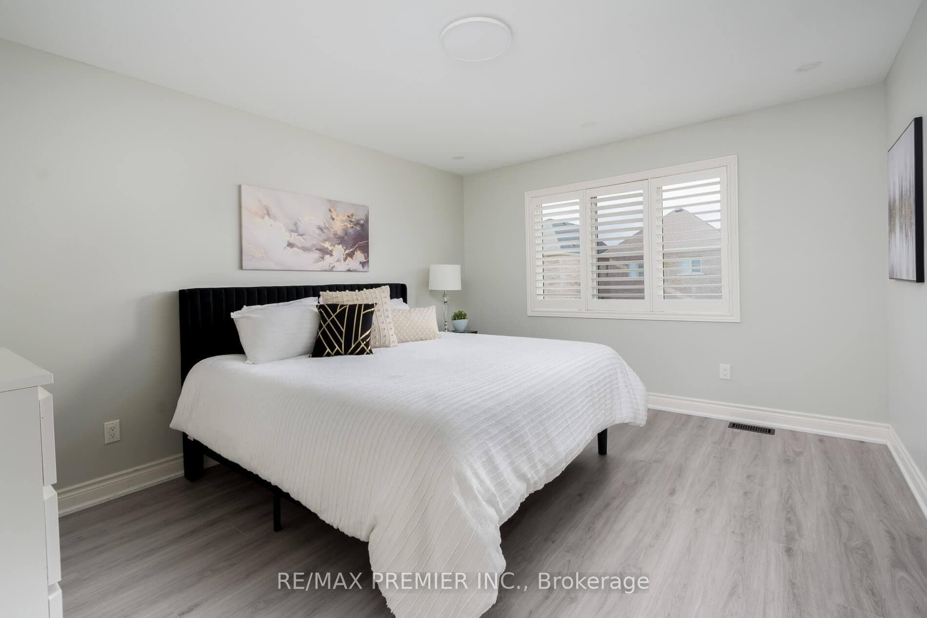 30 Prady Lane photo 18