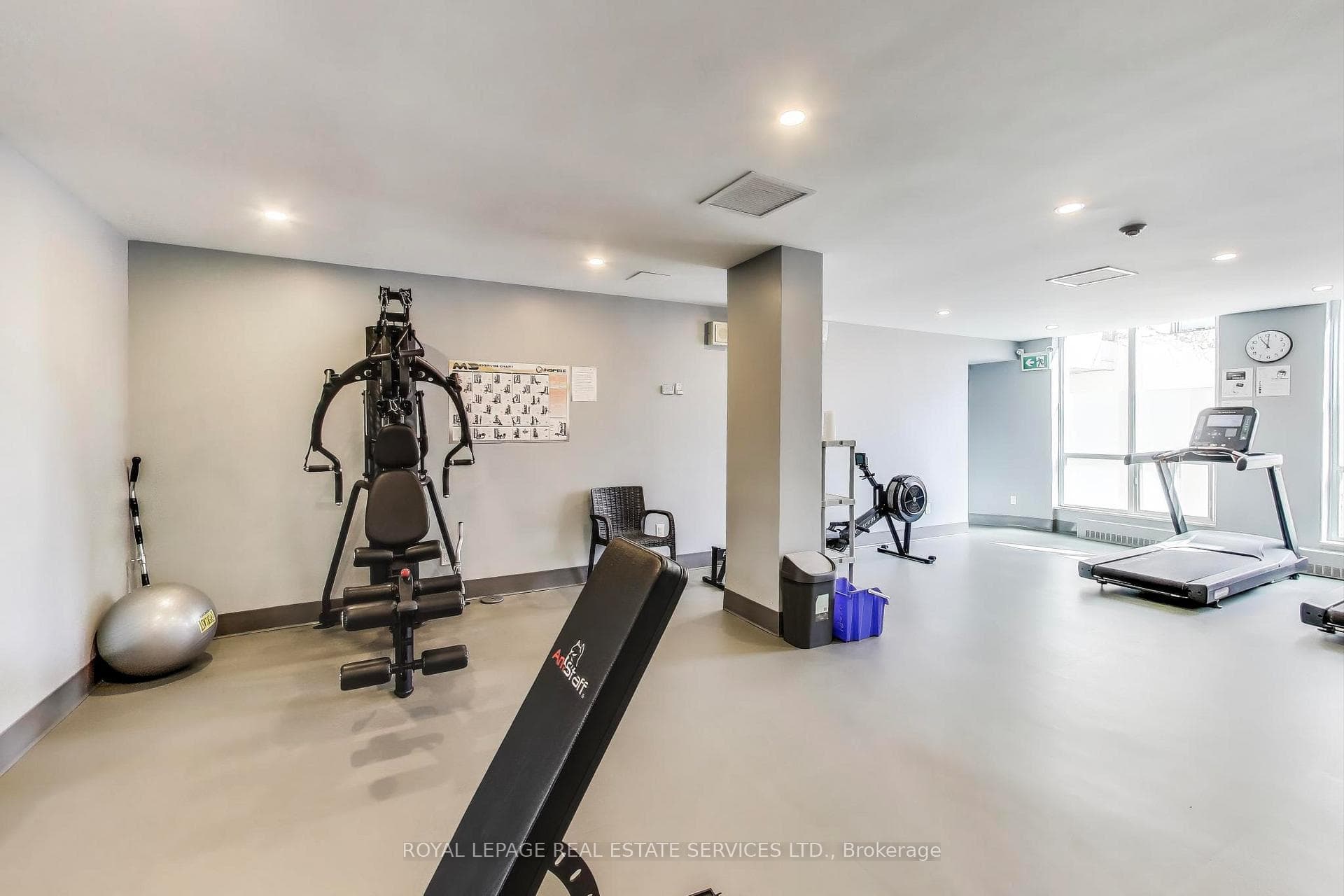 44 Longbourne Drive Unit 1008 photo 24