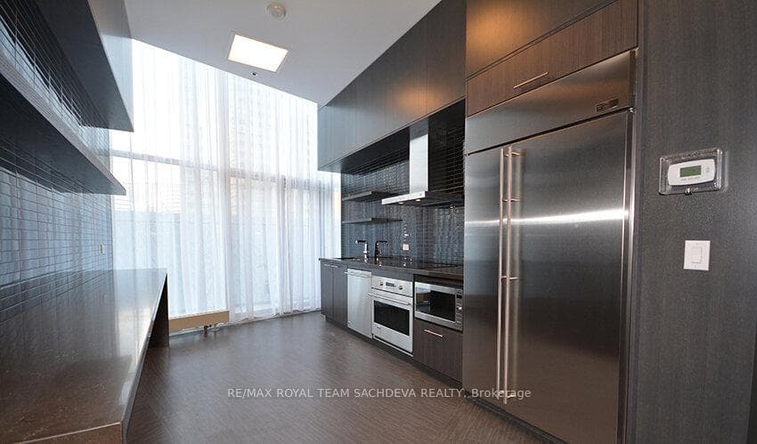 14 York Street Unit 4810 photo 21