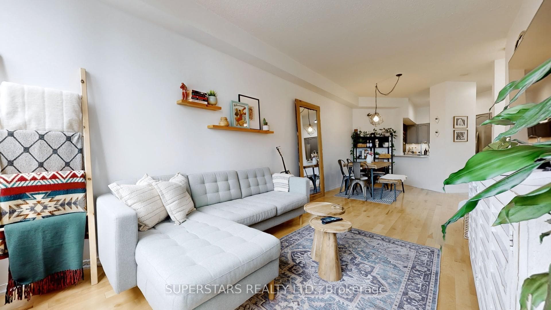 33 Empress Avenue Unit 516 photo 7
