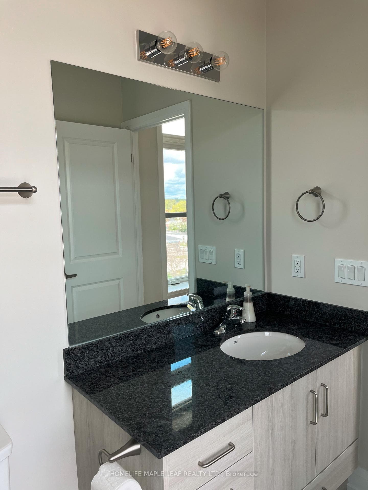 Master Washroom