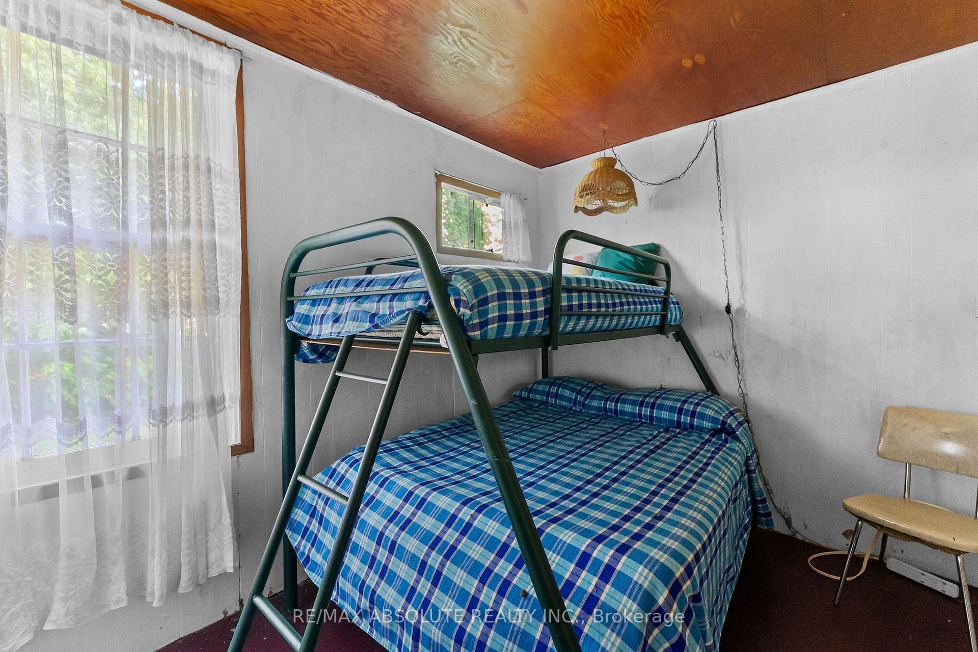 77A Christopher Lane photo 18