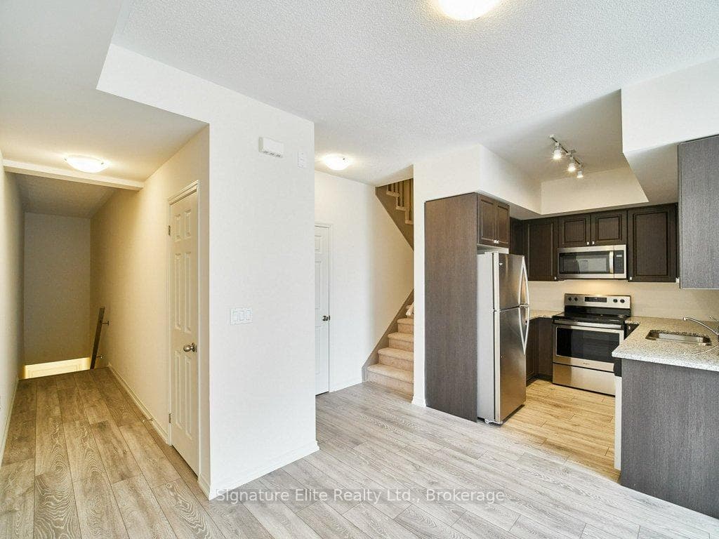 515 Kingbird Grove Unit 303 photo 8