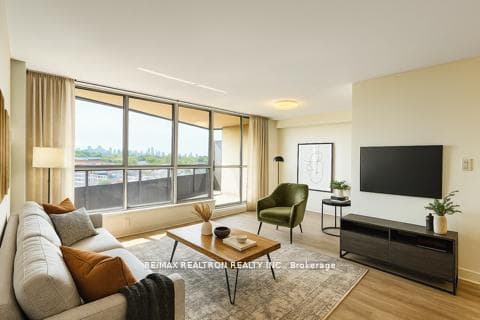 21 Vaughan Road Unit 307 photo 4